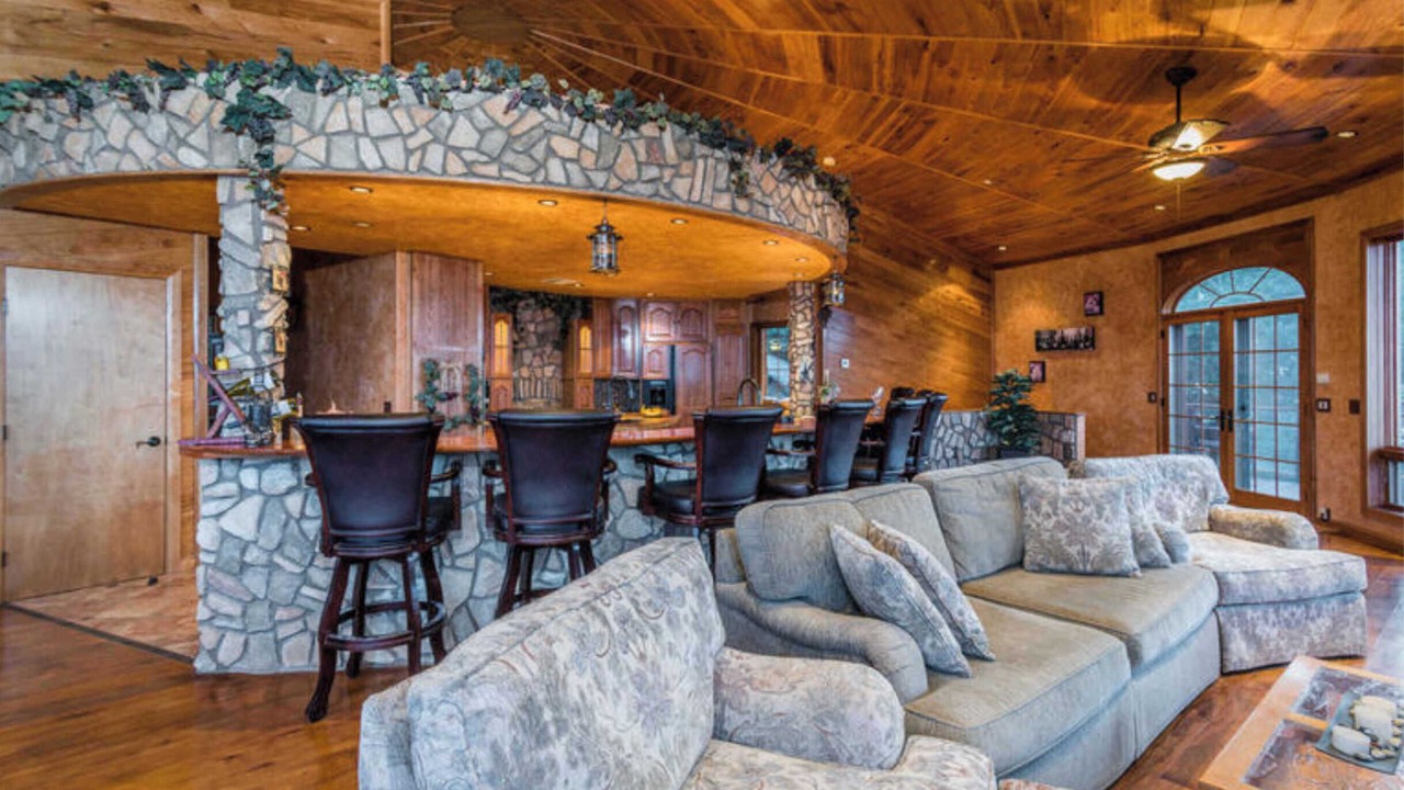 Photo of Livingroom in Templeton