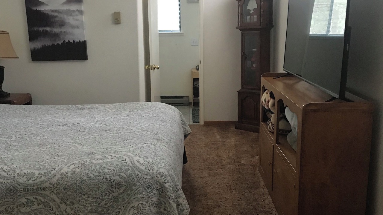 Photo of Bedroom in Susanville