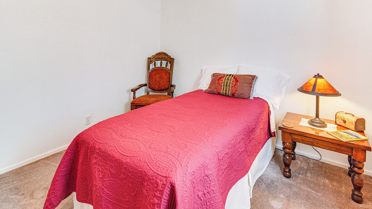 Photo of Bedroom in Redding