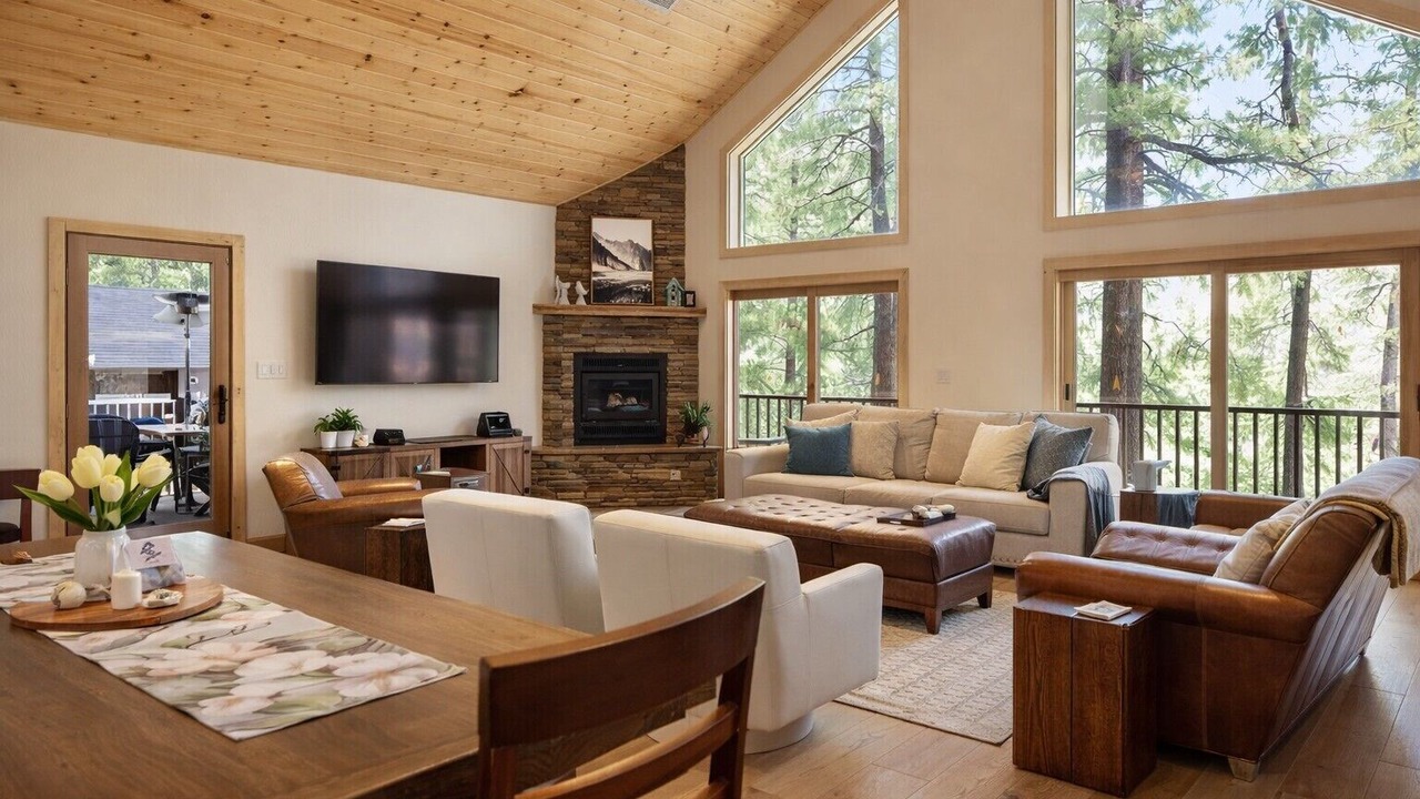 Photo of Livingroom in Munds Park