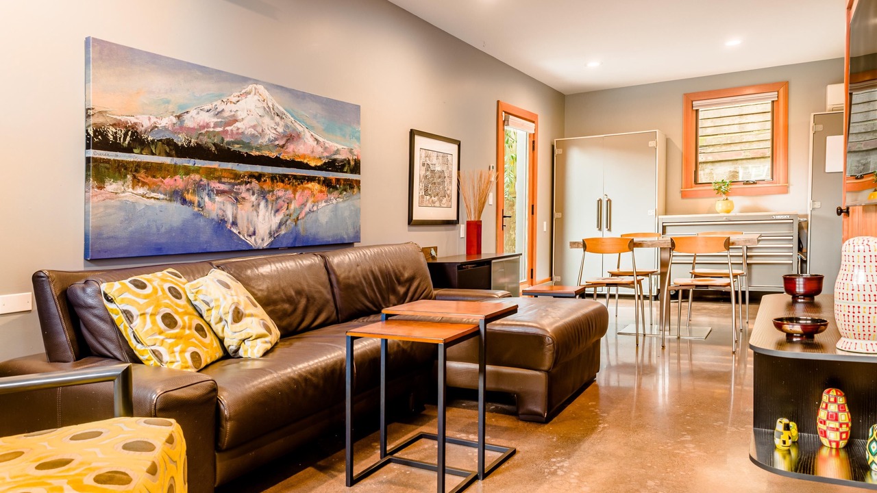 Photo of Bedroom in Nob Hill