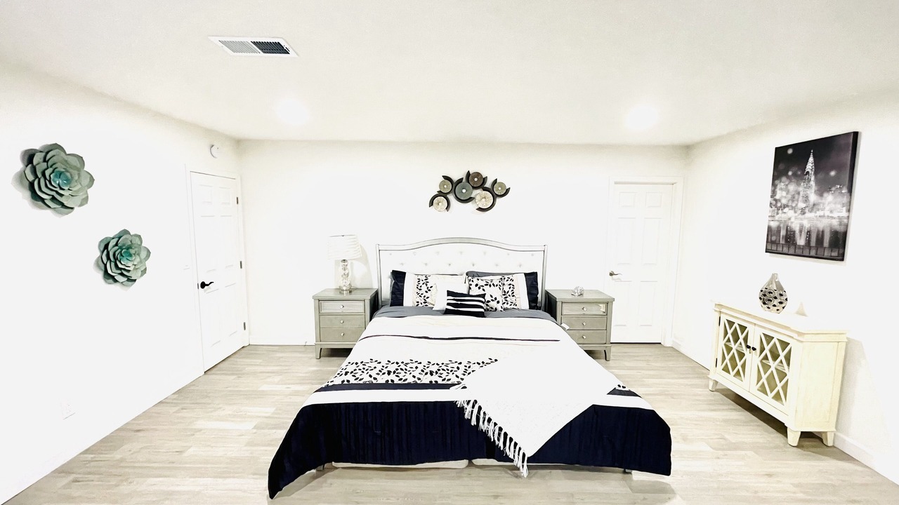 Photo of Bedroom in Duarte