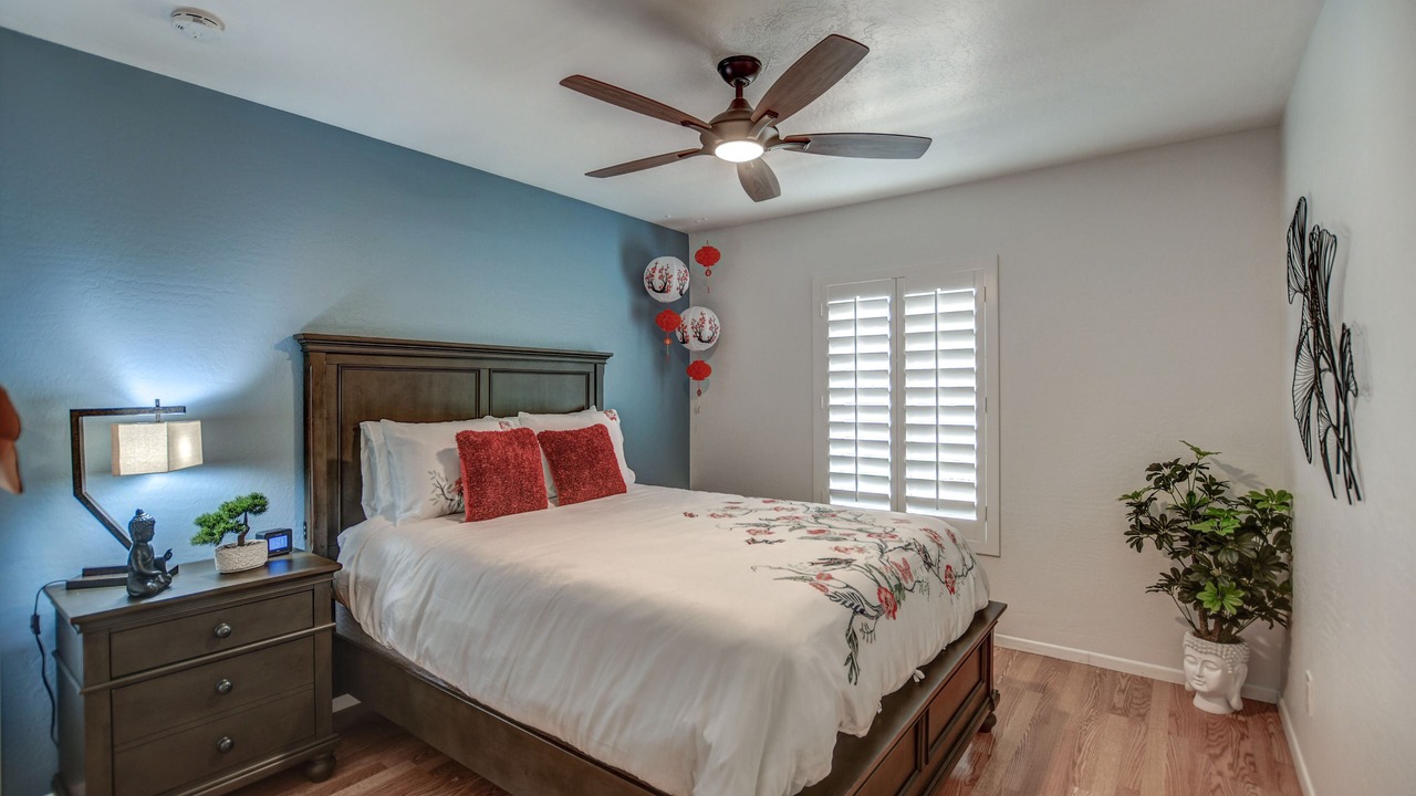 Photo of Bedroom in Paradise Valley Village