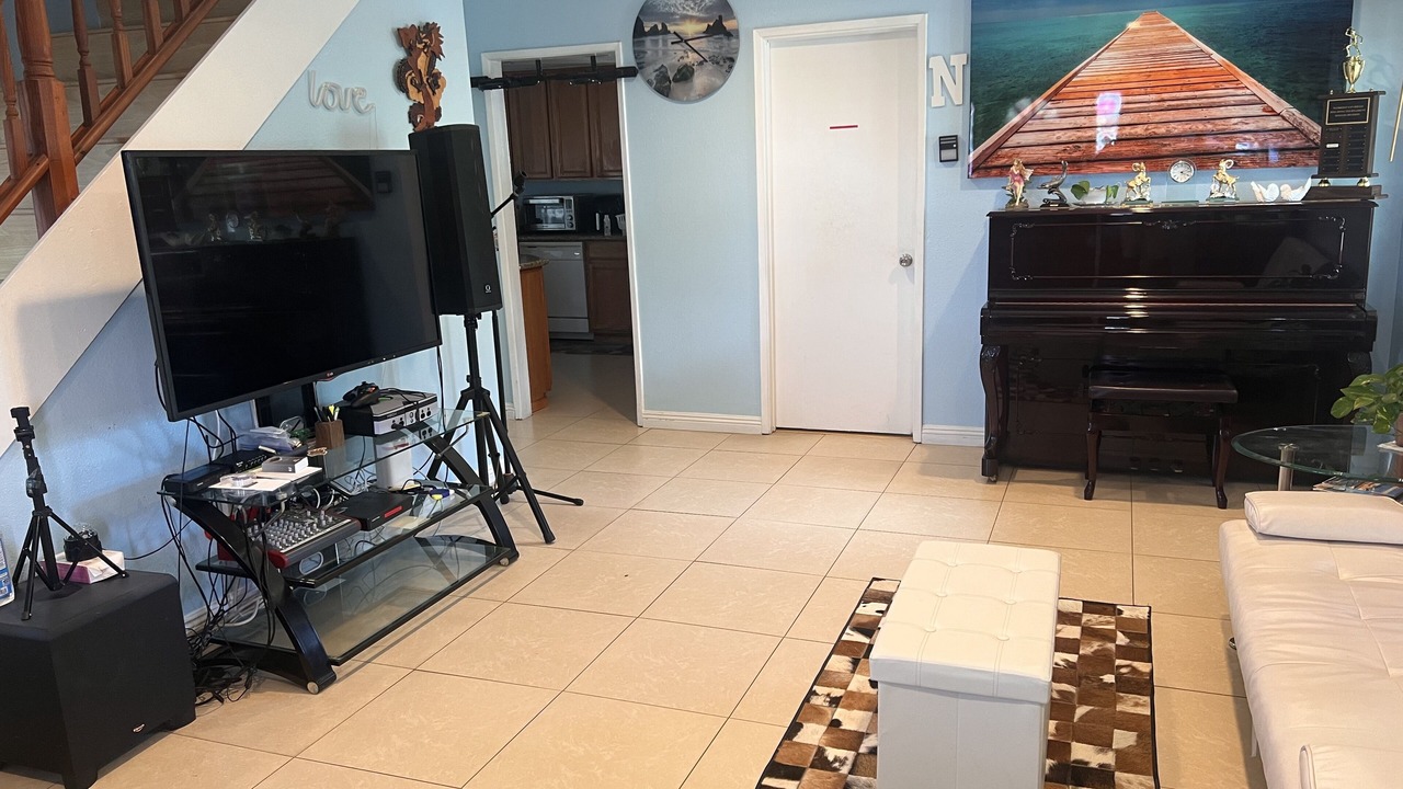 Photo of Bedroom in East Side Capistrano