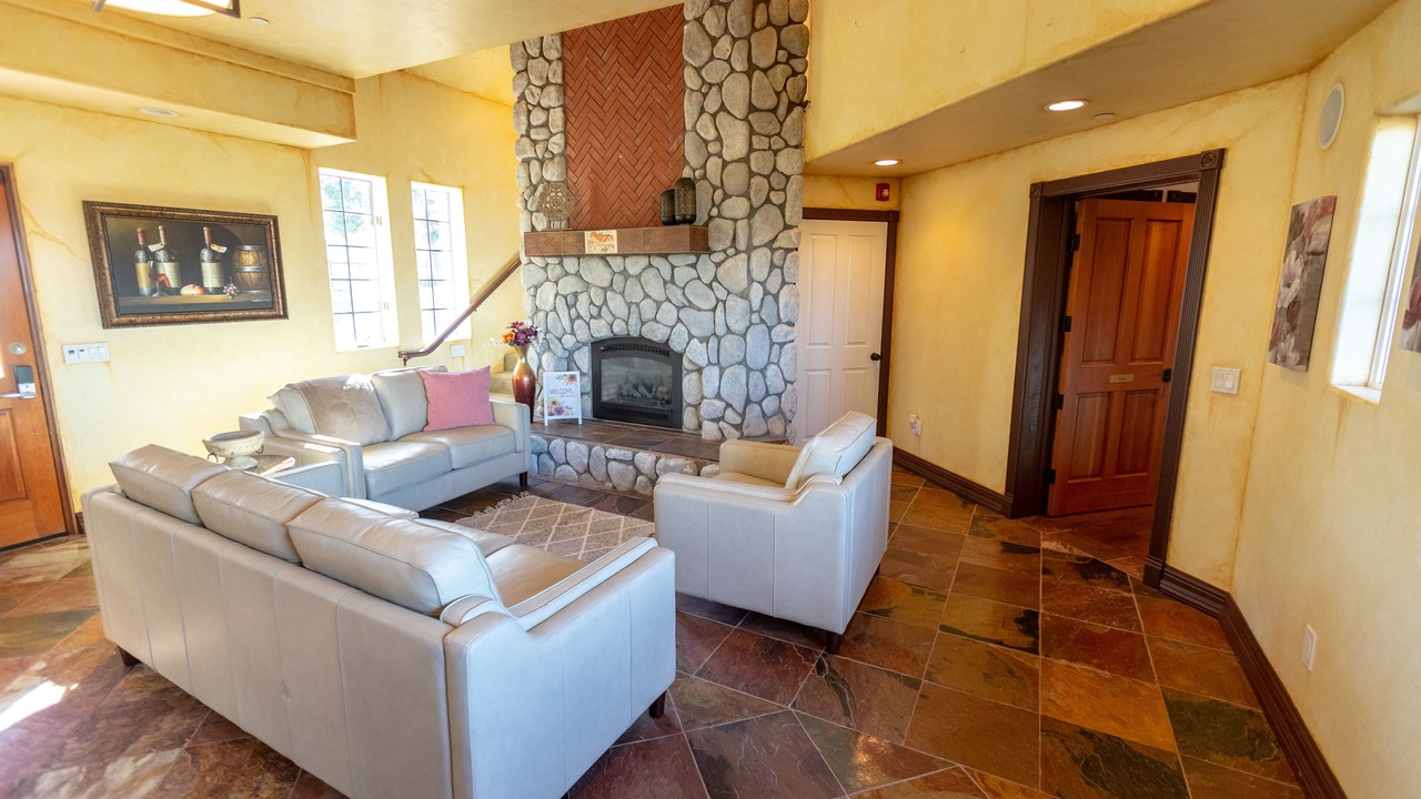 Photo of Livingroom in Paso Robles