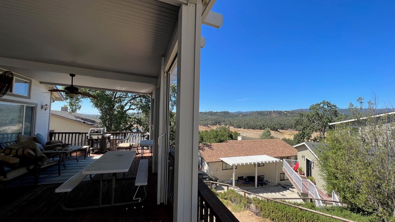Photo of Outdoor in Oak Shores