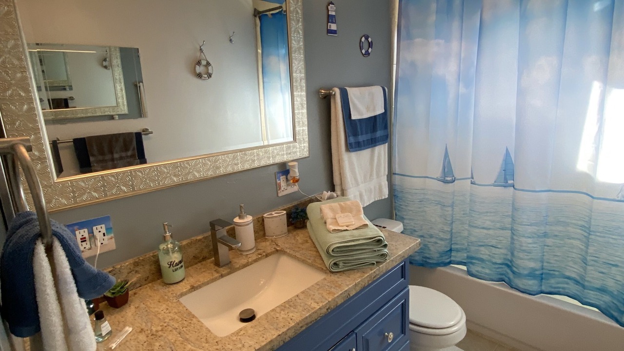 Photo of Bathroom in East Side Capistrano
