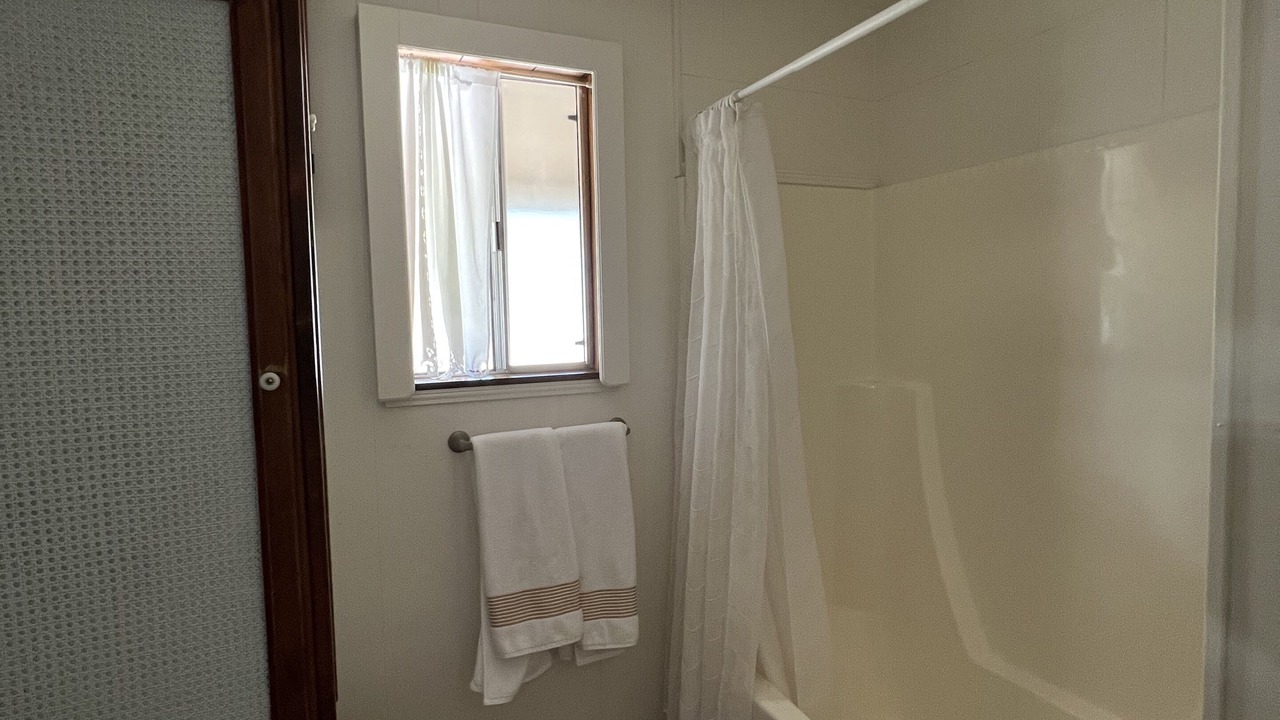 Photo of Bathroom in Oak Shores