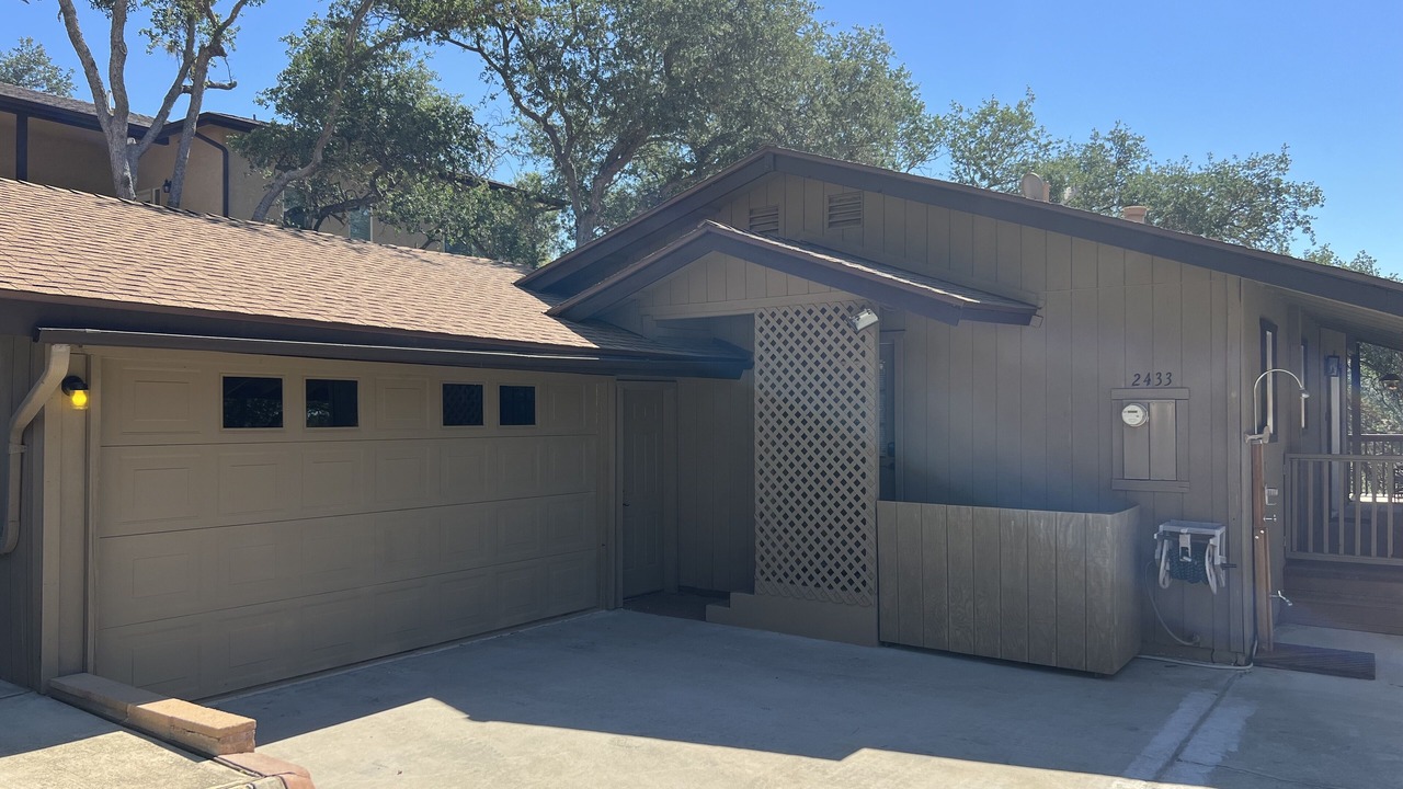 Photo of Outdoor in Oak Shores