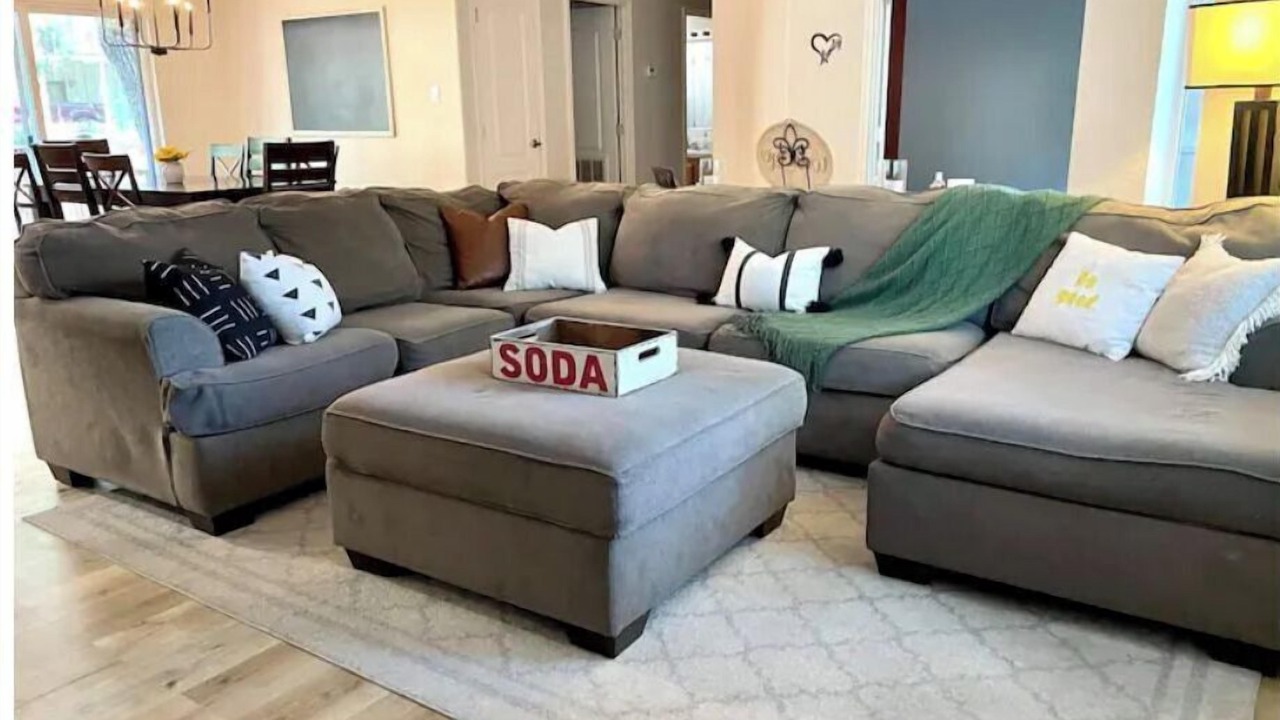 Photo of Livingroom in Groveland