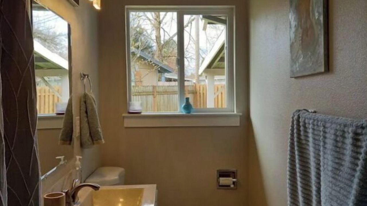 Photo of Bathroom in Vose