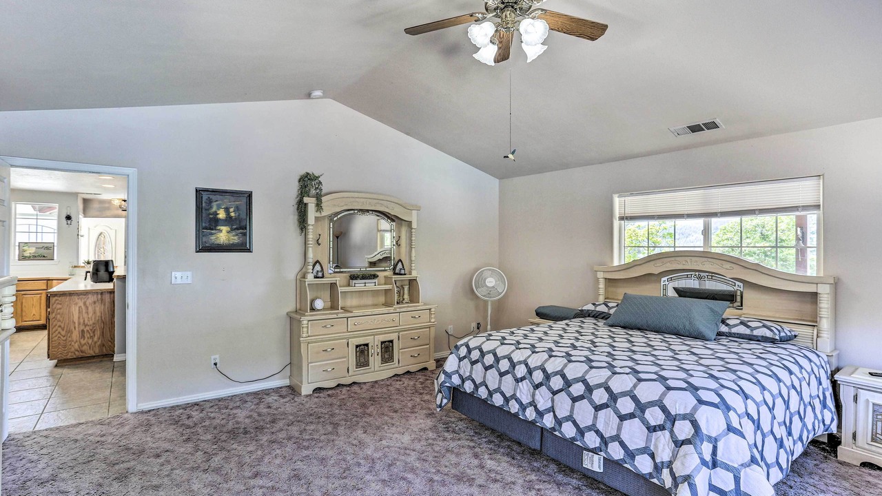 Photo of Bedroom in Weaverville