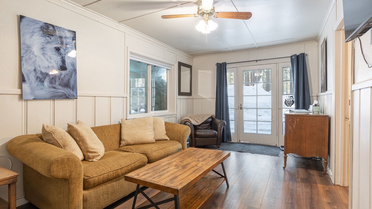 Photo of Bedroom in Al Tahoe
