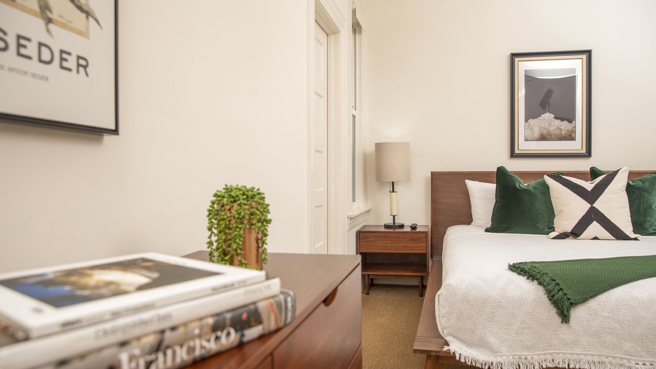 Photo of Bedroom in Telegraph Hill