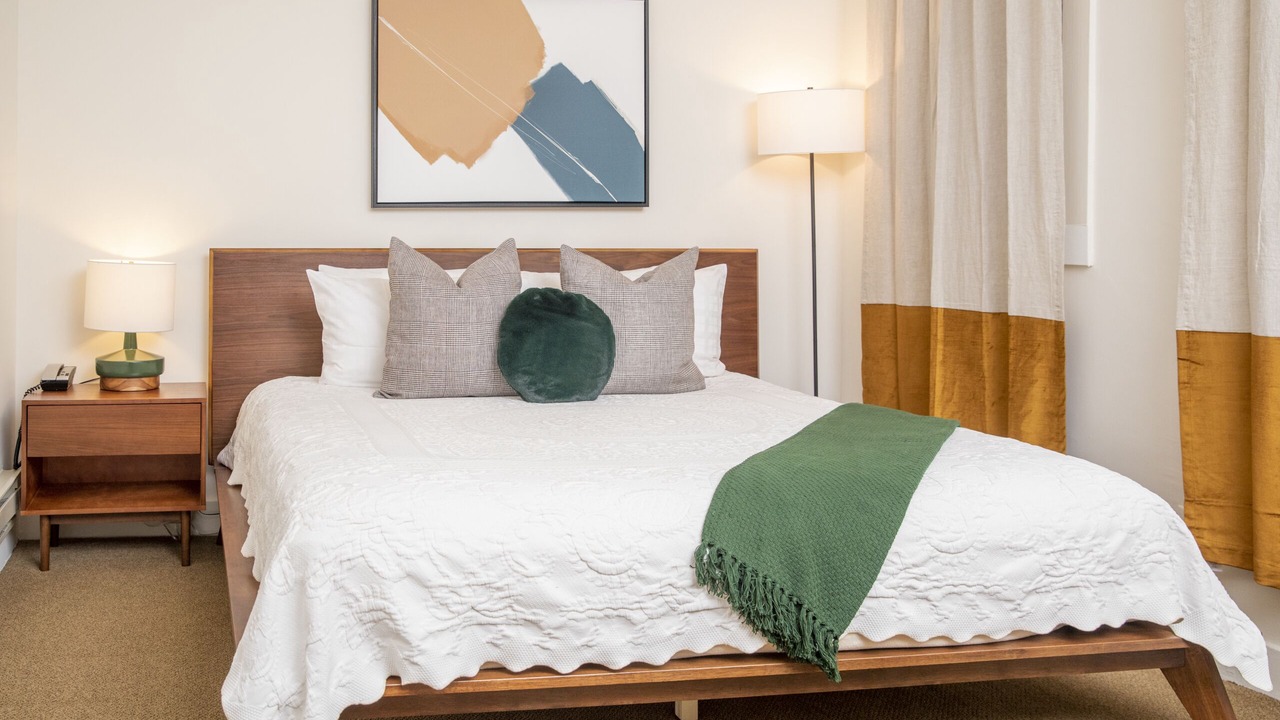 Photo of Bedroom in Telegraph Hill