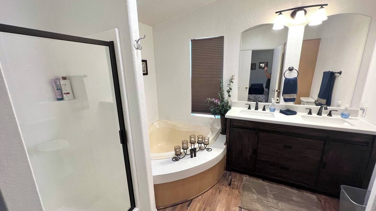 Photo of Bathroom in Black Canyon City