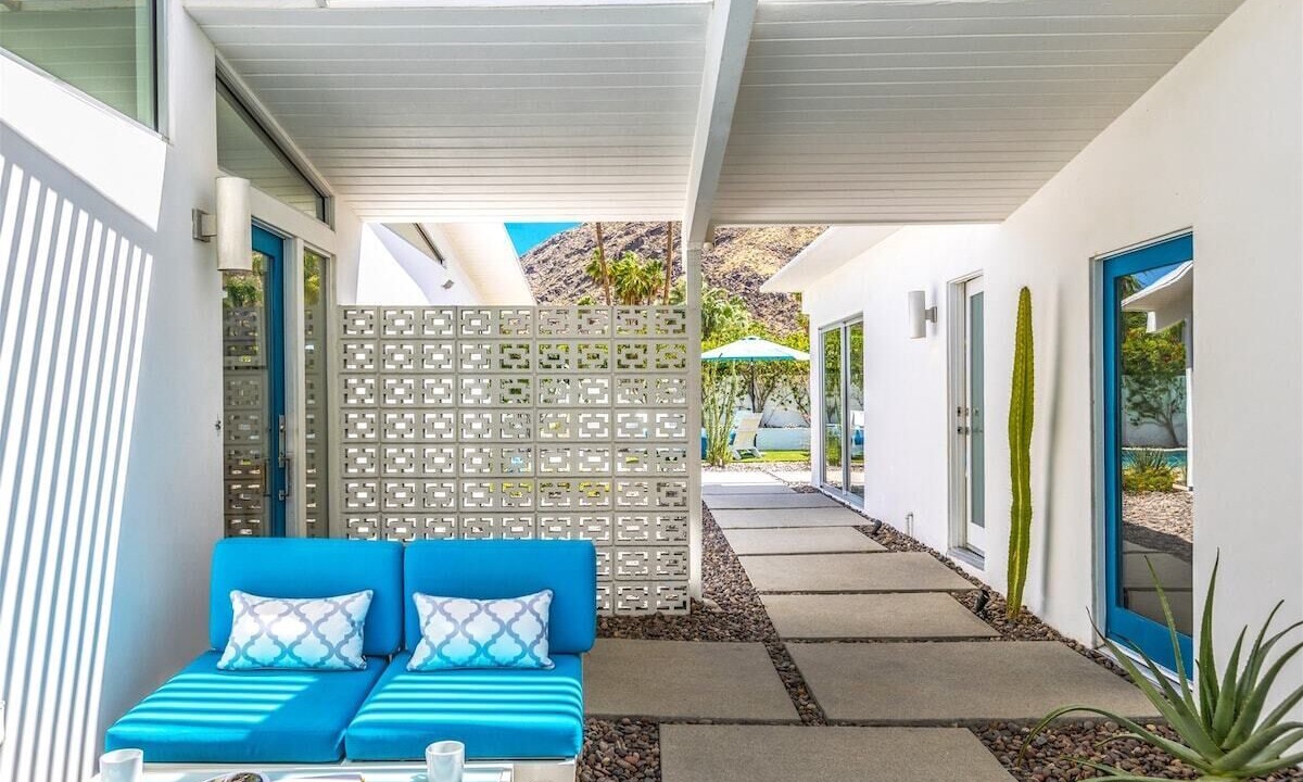 Photo of Patio Balcony in Vista Las Palmas