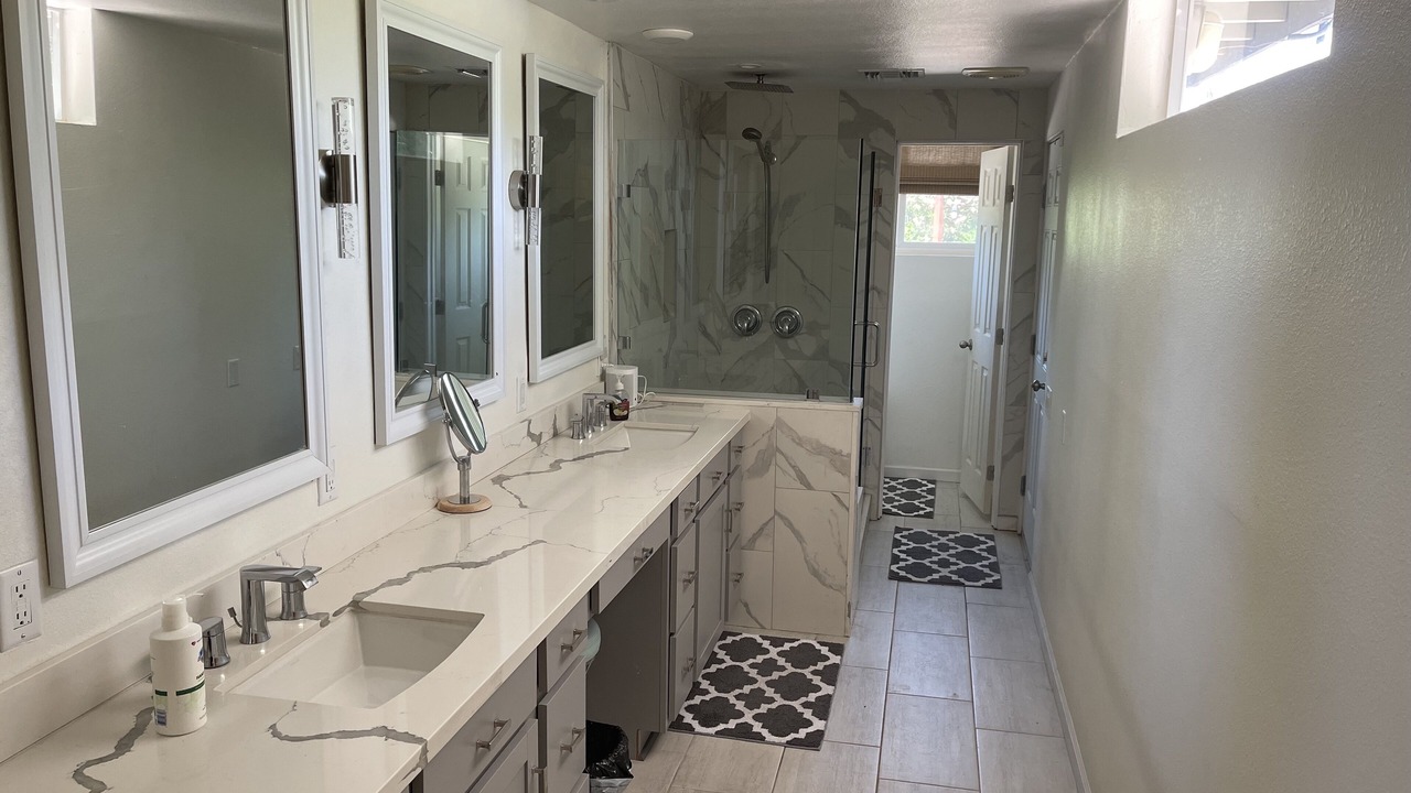 Photo of Bathroom in Magnesia Falls Cove