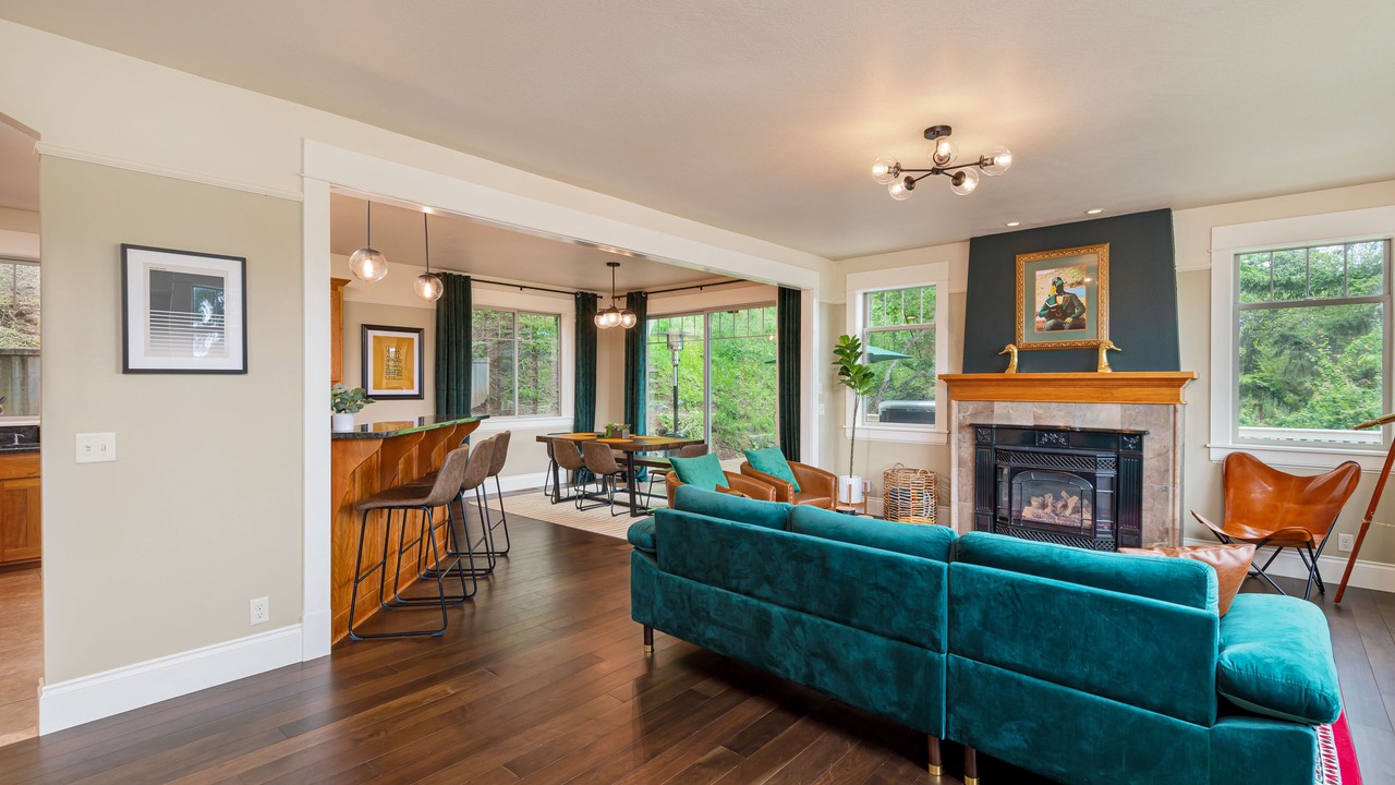 Photo of Livingroom in Southeast Eugene