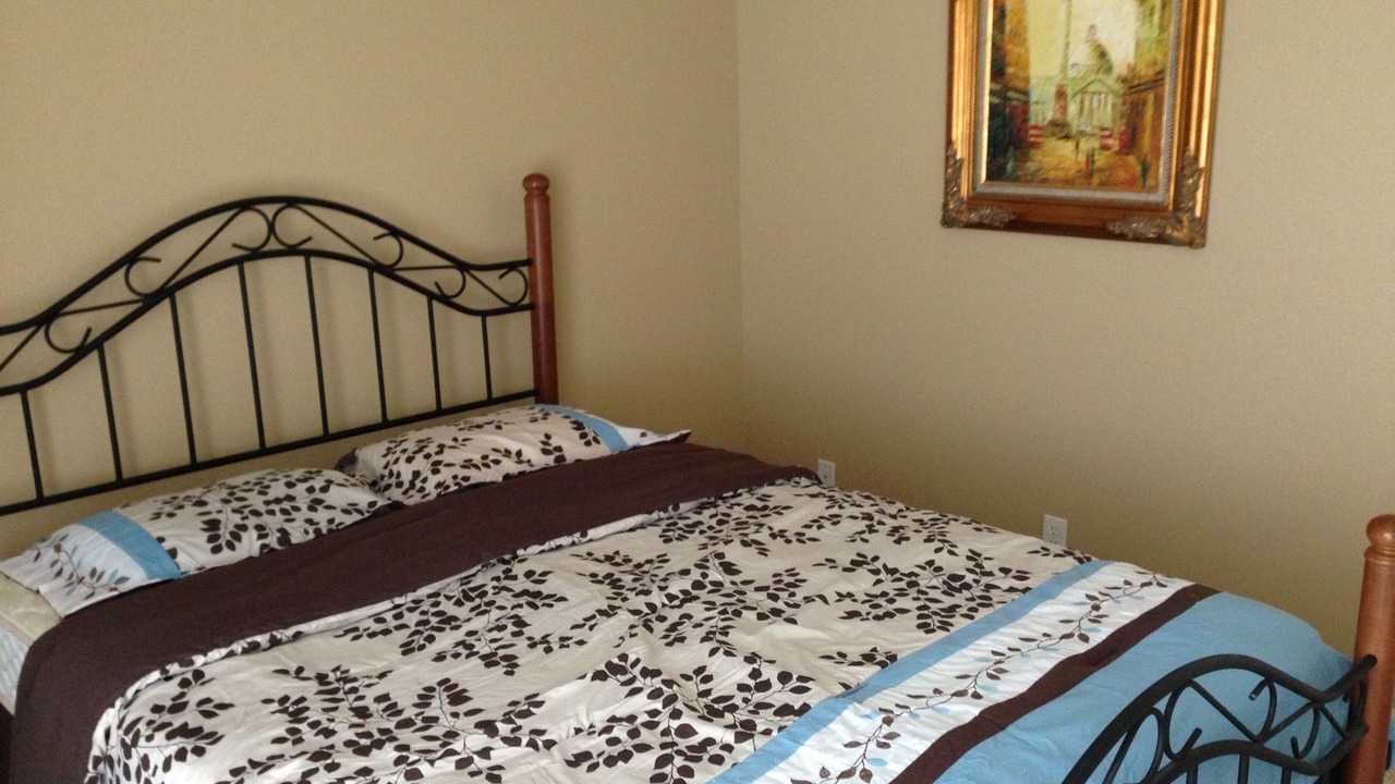 Photo of Bedroom in Oak Shores