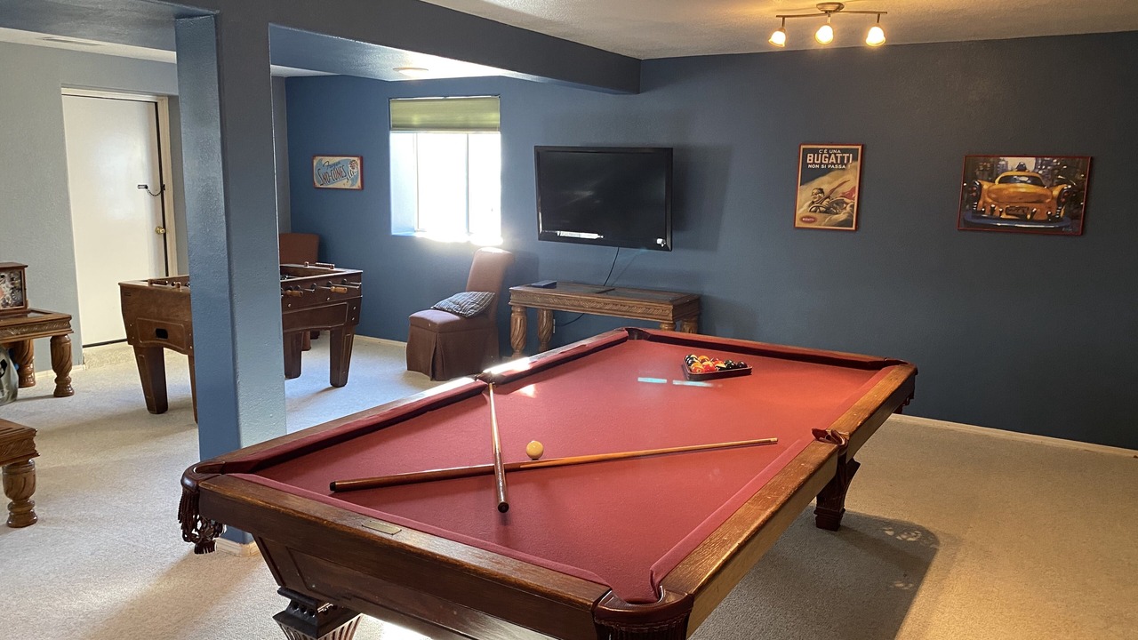 Photo of Bedroom in Oak Shores