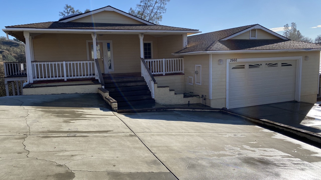 Photo of Outdoor in Oak Shores