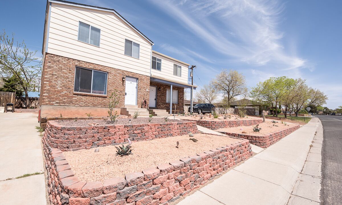 Photo of Outdoor in Page