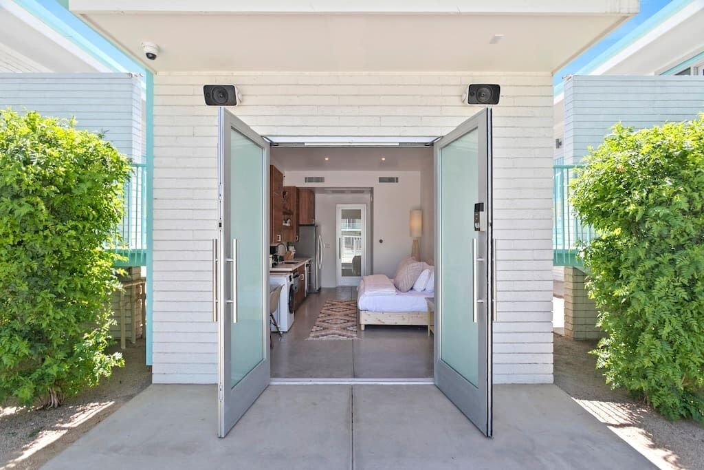Photo of Patio Balcony in Roosevelt