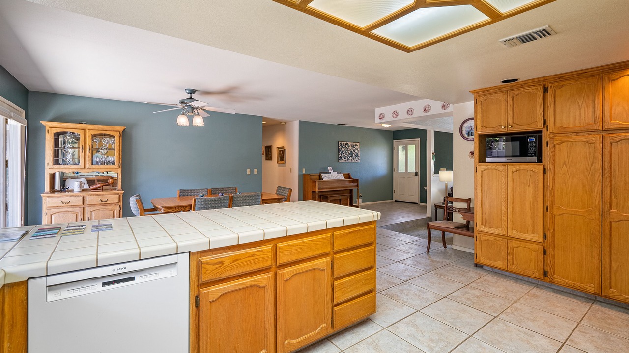 Photo of Bedroom in Atascadero
