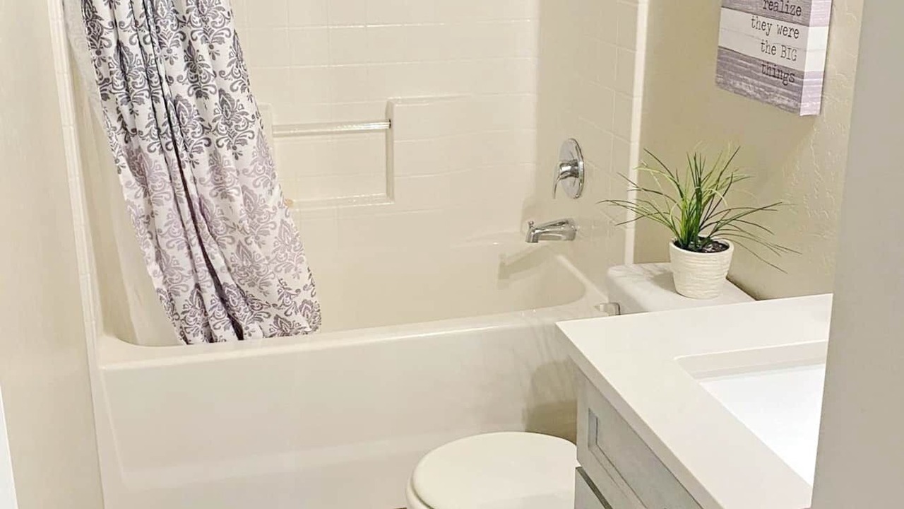 Photo of Bathroom in Roosevelt