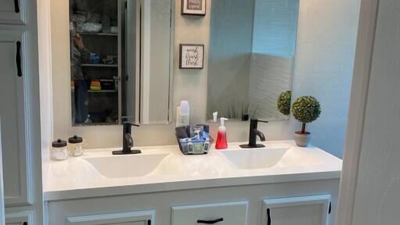 Photo of Others in Roosevelt