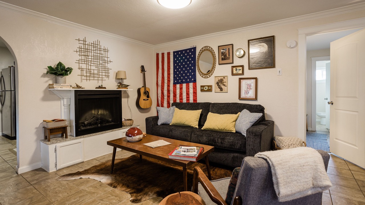 Photo of Livingroom in Gold Hill