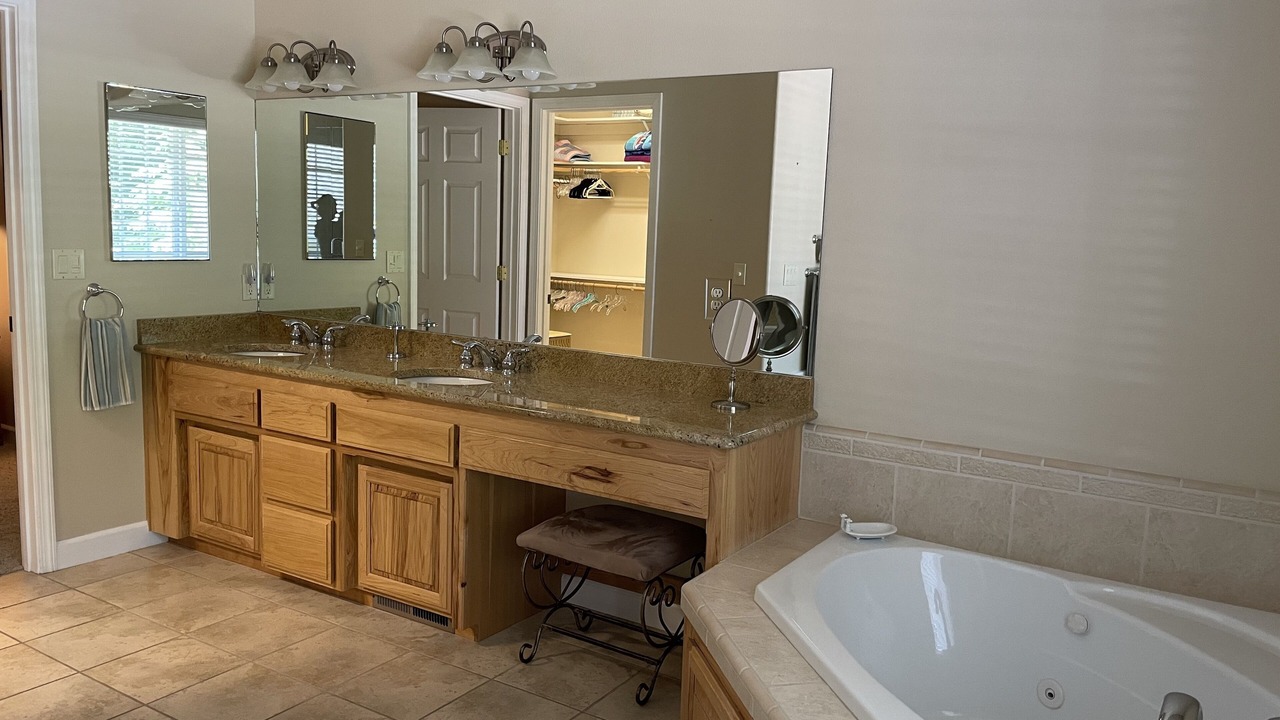 Photo of Bathroom in Lake Almanor West