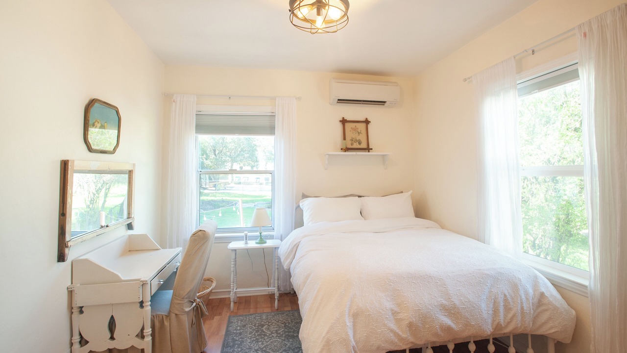 Photo of Bedroom in Redding