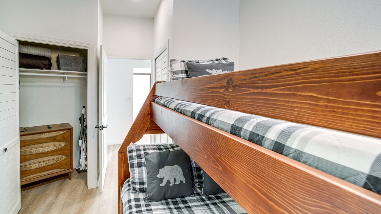 Photo of Bedroom in Munds Park