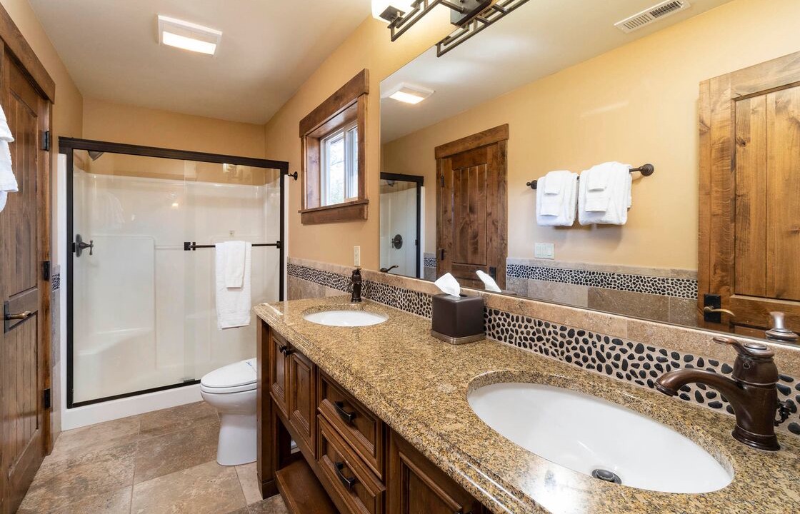 Photo of Bathroom in Sunriver