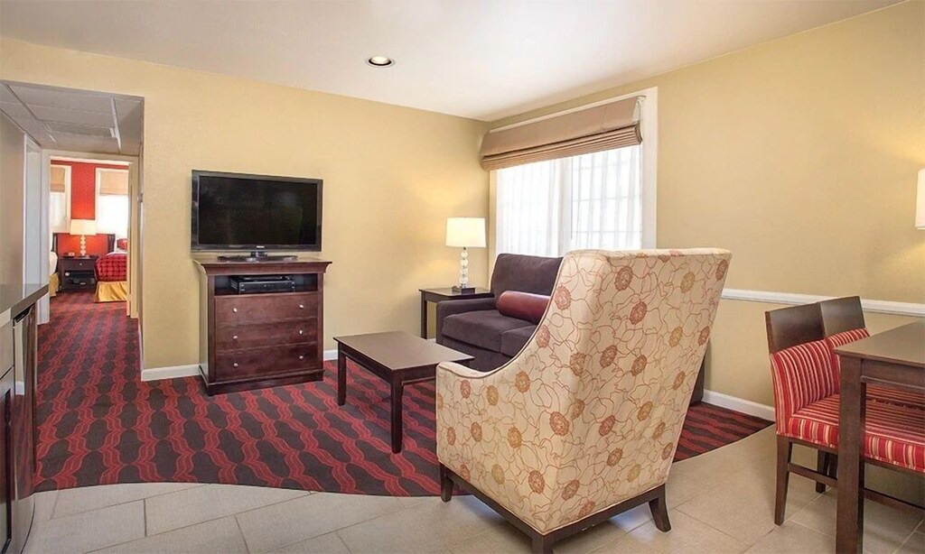 Photo of Livingroom in Anaheim Resort