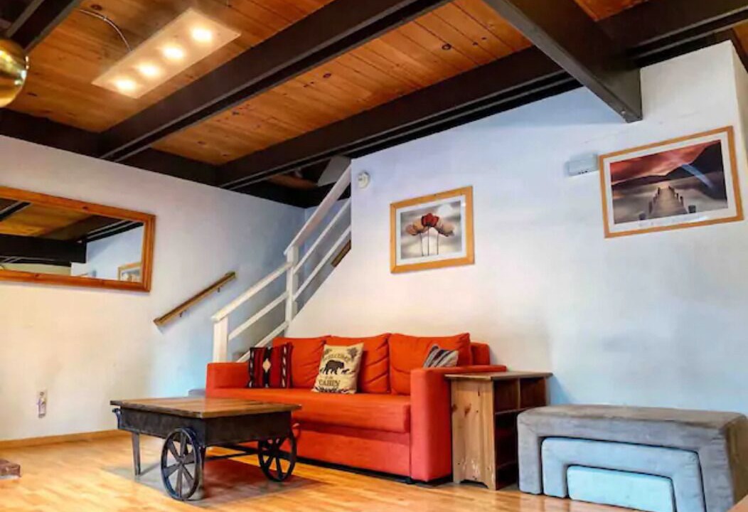 Photo of Livingroom in Sierra Tract