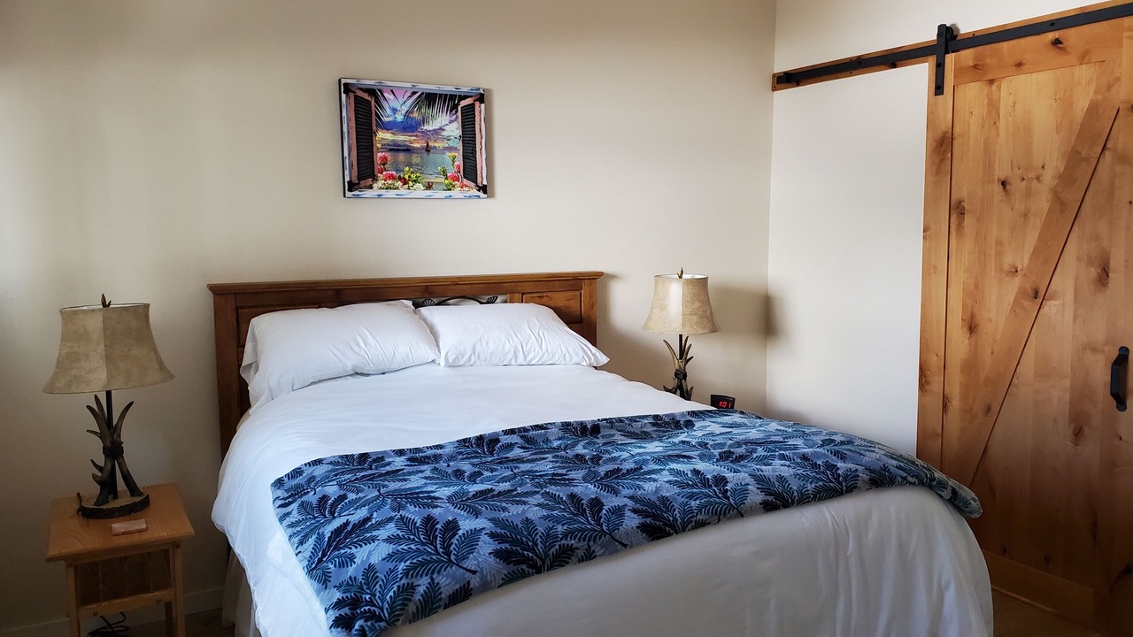 Photo of Bedroom in Tahoya Shores