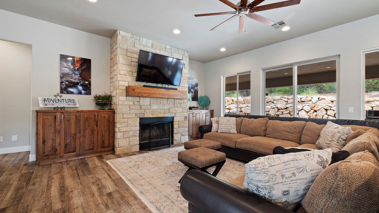 Photo of Livingroom in Zion National Park East Entrance