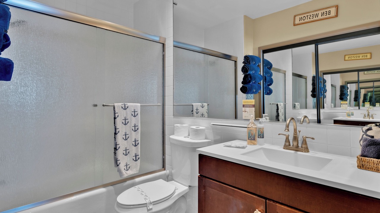 Photo of Bathroom in Avalon