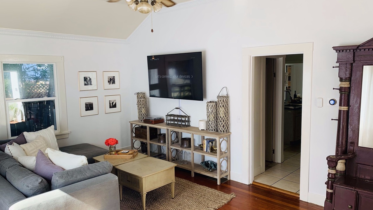Photo of Livingroom in Napa