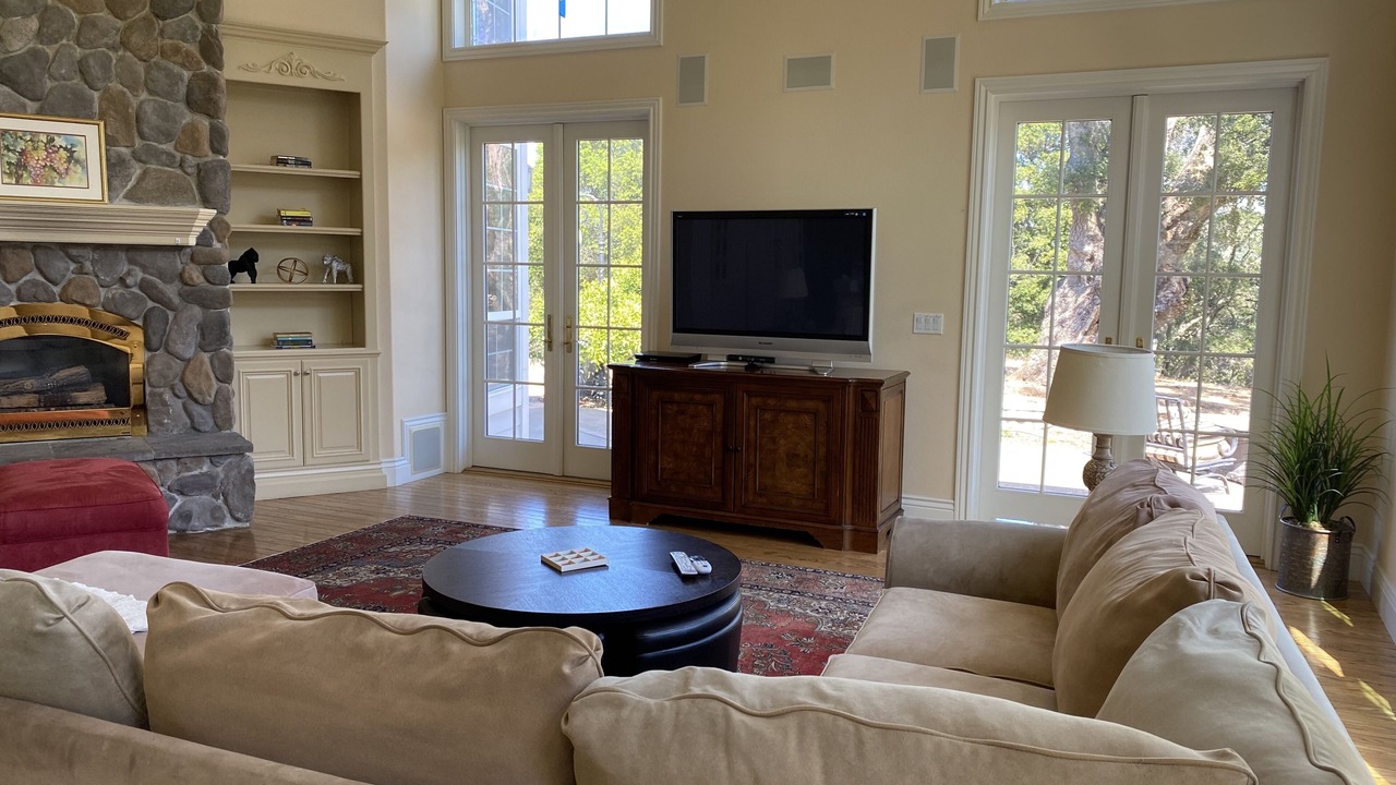 Photo of Livingroom in Green Valley