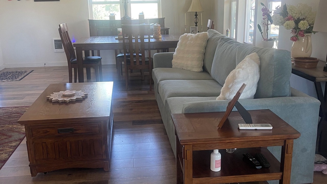 Photo of Livingroom in Chiloquin
