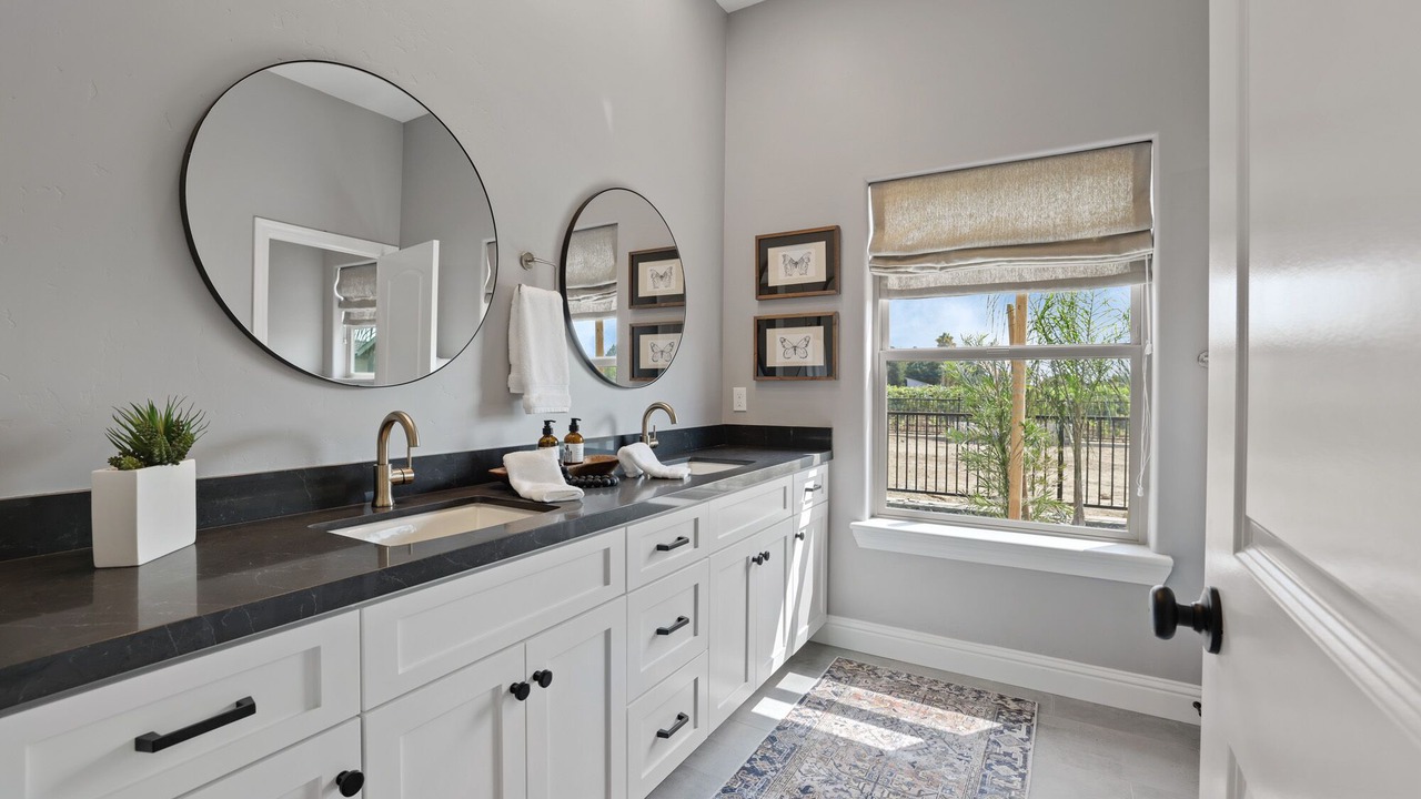 Photo of Bathroom in Acampo