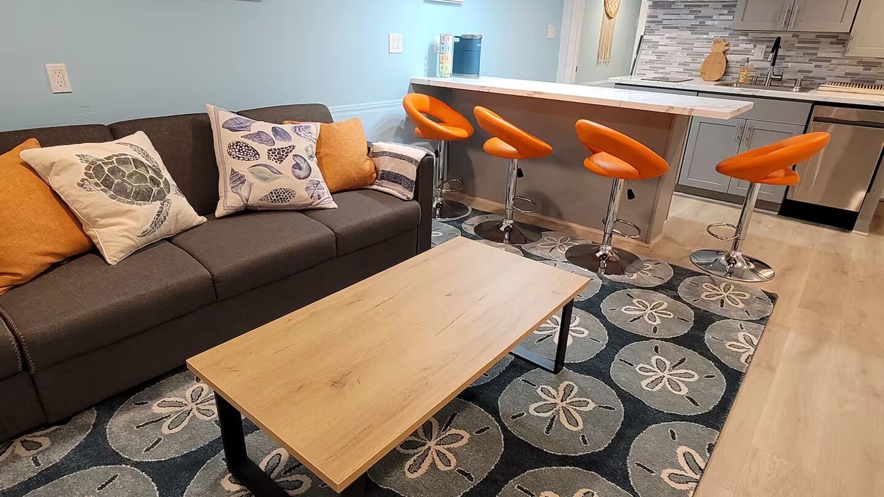 Photo of Livingroom in Cherryland