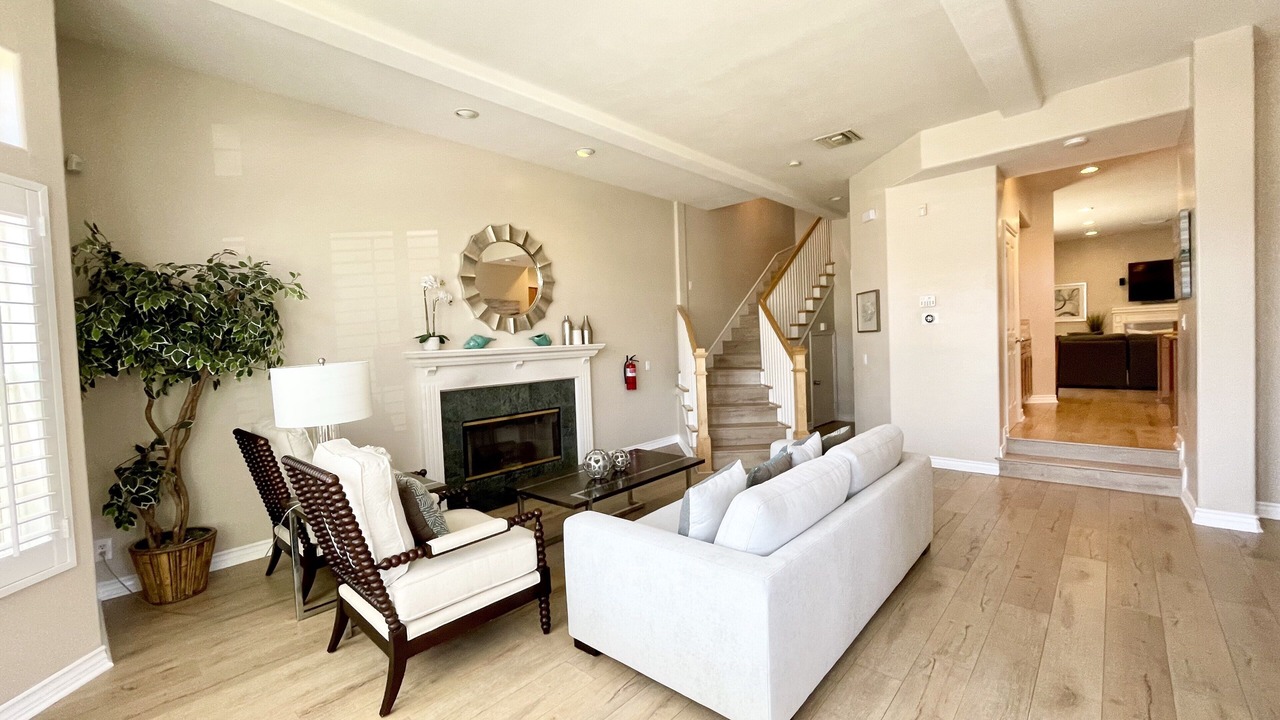 Photo of Livingroom in South Oceanside