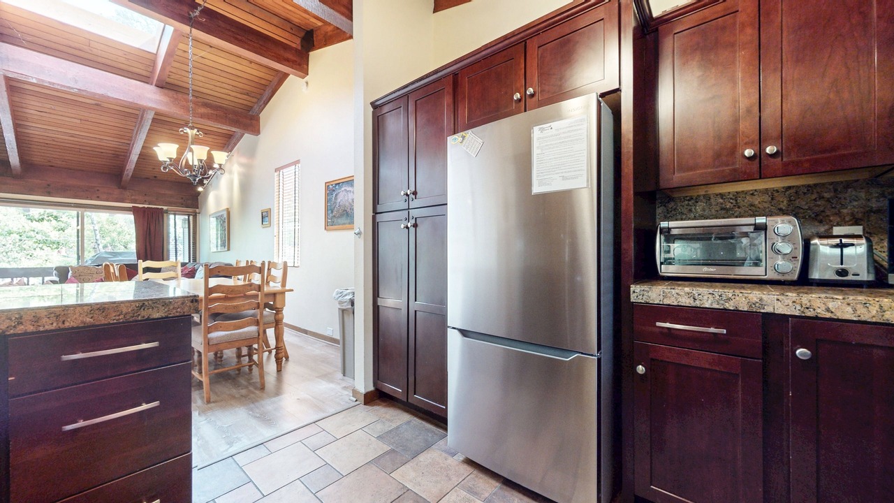 Photo of Kitchen in Mammoth Lakes