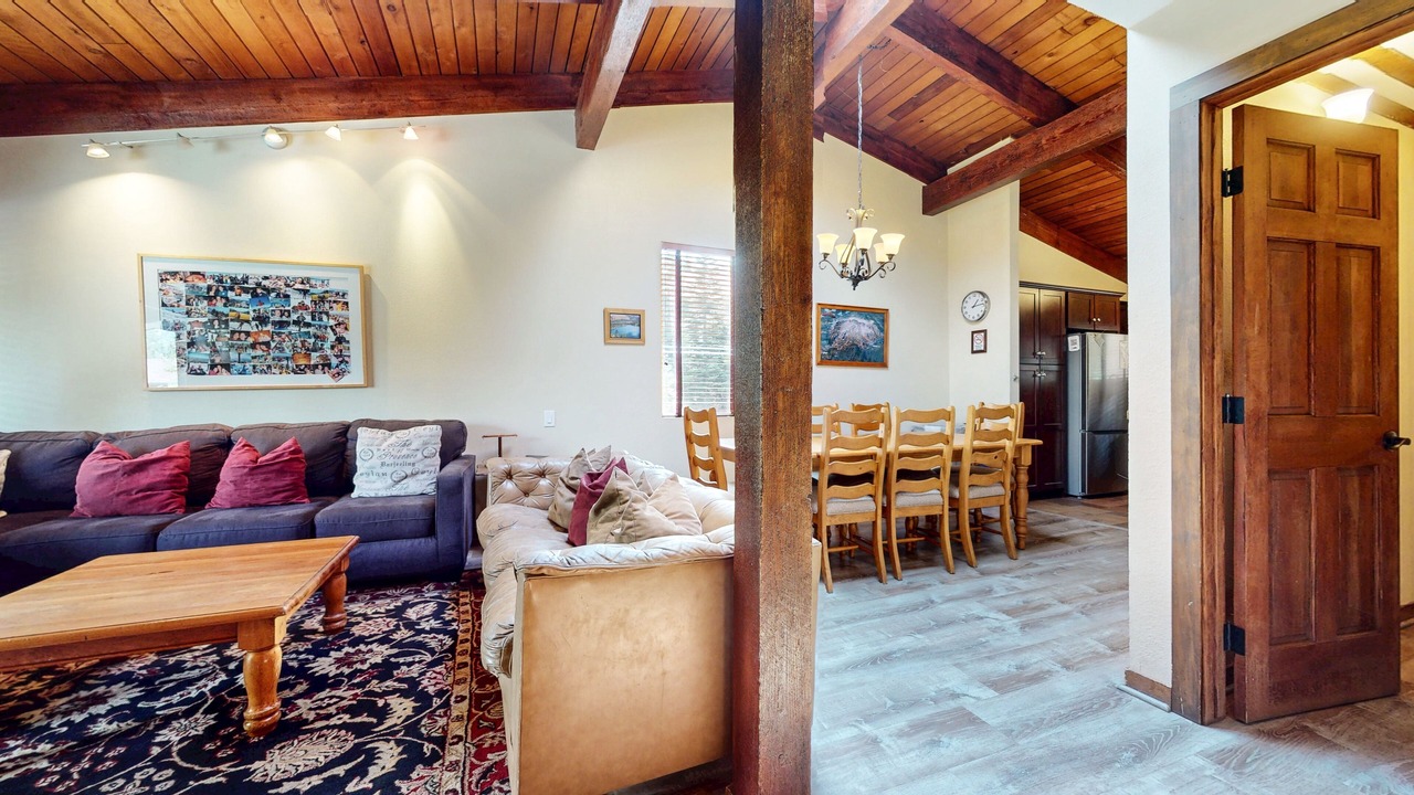 Photo of Bedroom in Mammoth Lakes