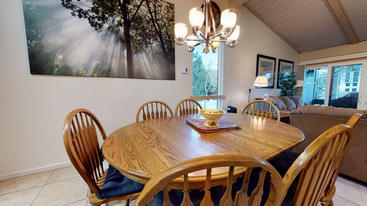 Photo of Bedroom in Mammoth Lakes